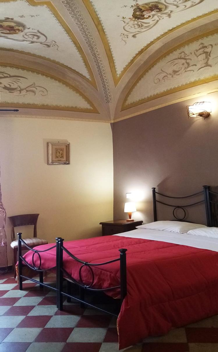 Camere Del Re Tarquinia Exterior photo
