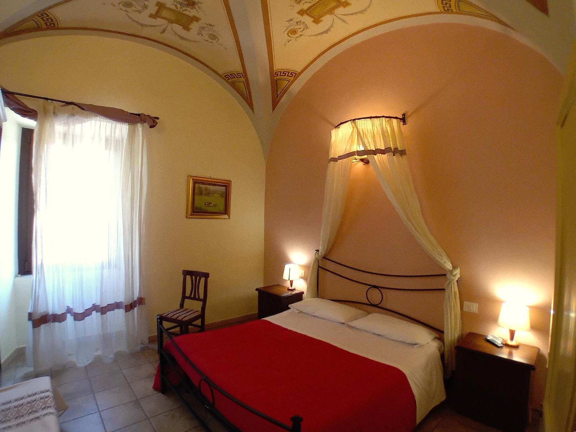 Camere Del Re Tarquinia Exterior photo